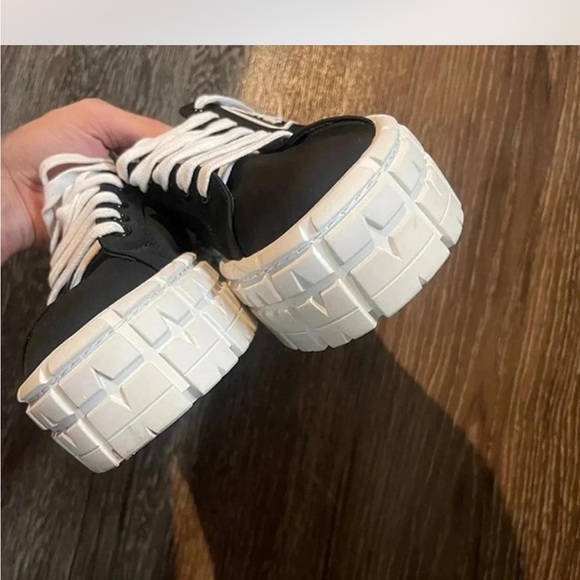 PRADA platform sneaker - Picture 4 of 6
